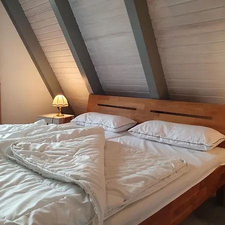 Nurdachhaus Ein Haus Am Deich Dom wakacyjny *